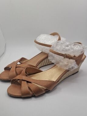 Trotters Cognac Wedge Sandals with Ankle Strap